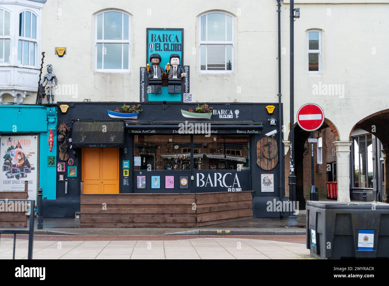 Barca El Globo art café bar dans le village de Tynemouth, North Tyneside, Royaume-Uni Banque D'Images