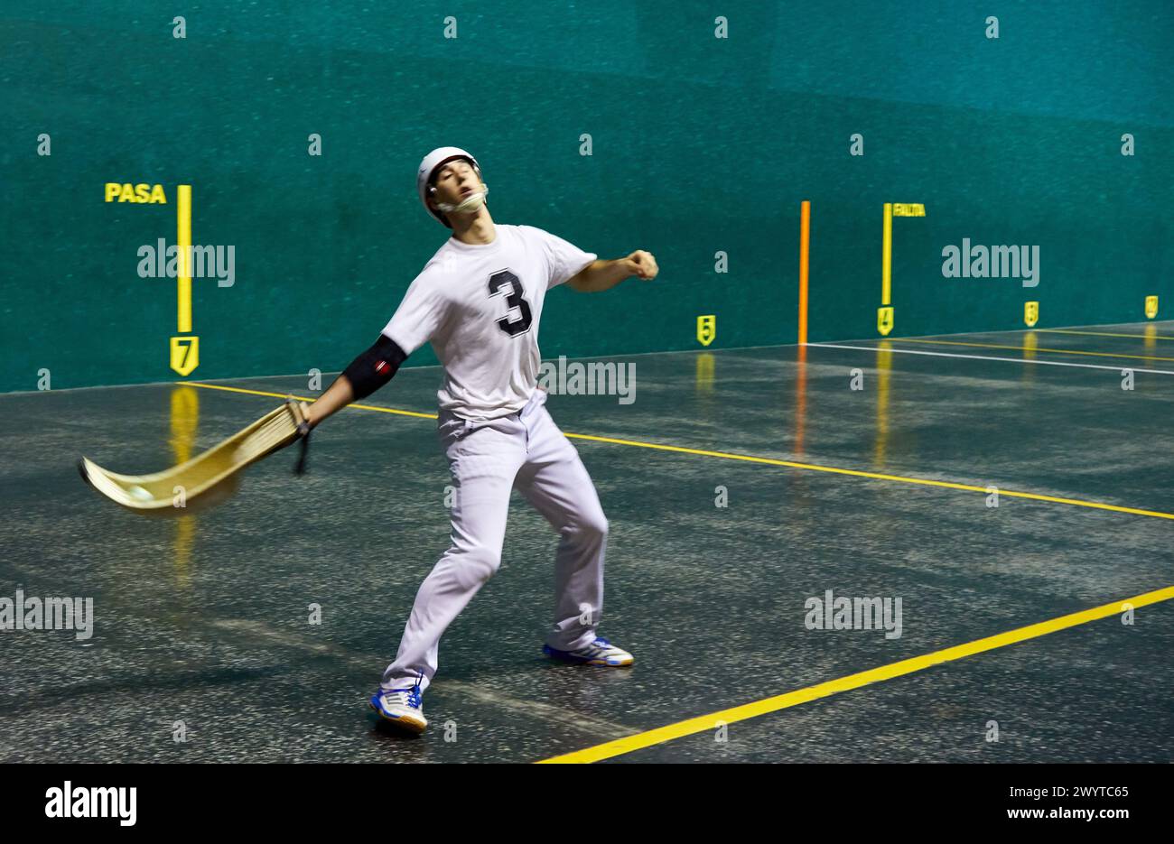 JAI Alai, Zesta-Punta (pointe du panier), Fronton Atano, Donostia, Saint-Sébastien, Gipuzkoa, pays Basque, Espagne, Europe. Banque D'Images