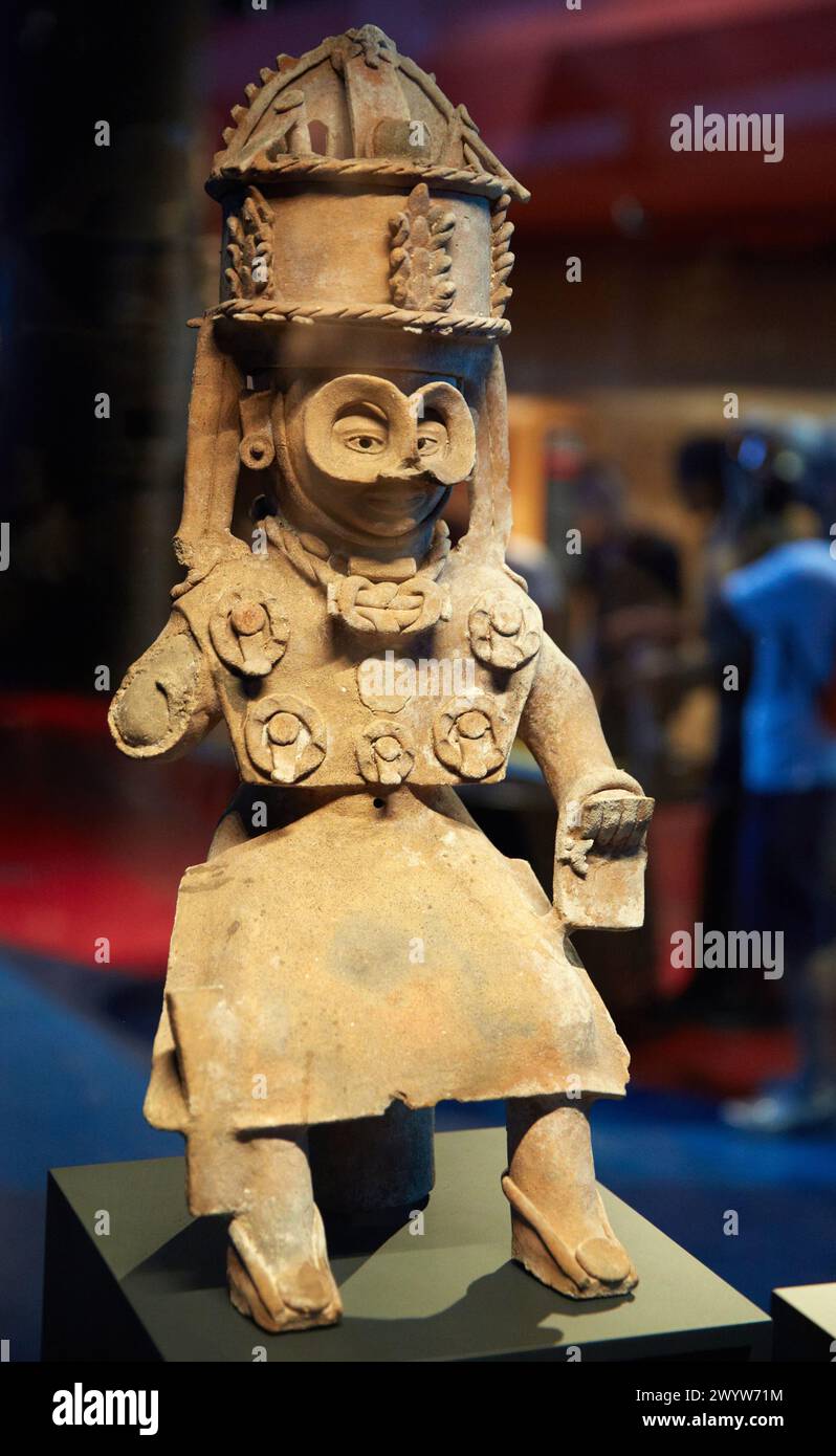 Dieu de la pluie et des phénomènes atmosphériques. Mexique. Musée du Quai Branly, spécialisé dans les arts primitifs ou tribaux, architecte Jean nouvel. Paris. France. Banque D'Images