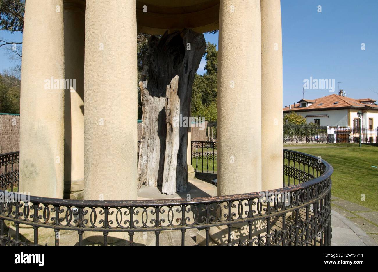 Vieil arbre de Gernika, Casa de Juntas (maison de réunion), Gernika. Biscaye, Euskadi, Espagne. Banque D'Images