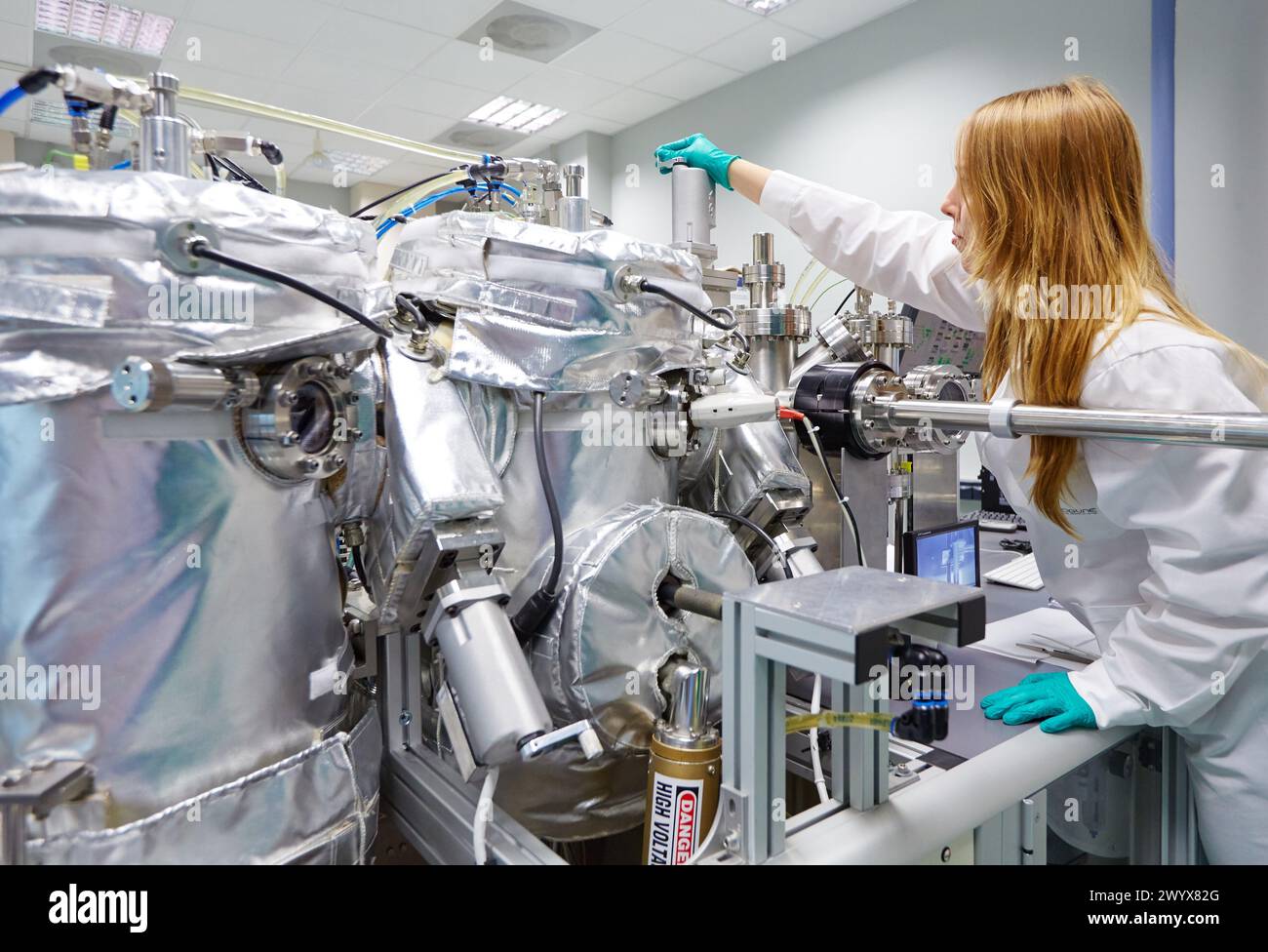 Chambre à ultra-haut vide avec double système de dépôt. Nanotechnologie. Laboratoire. CIC nanoGUNE Nano science Cooperative Research Center. Donostia. San Sebastian. Gipuzkoa. Pays Basque. Espagne. Banque D'Images