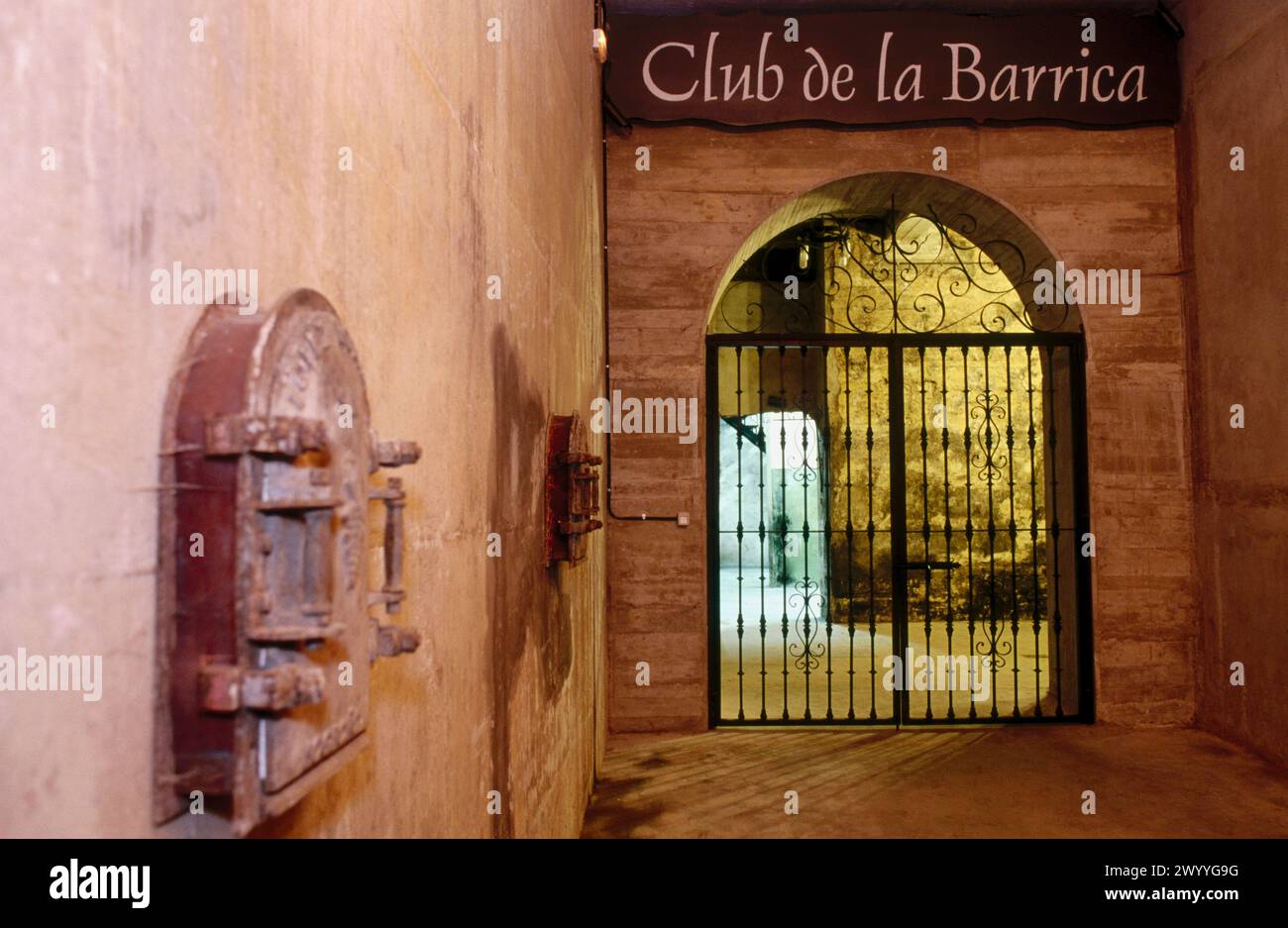 Entrée à la cave à vin. Álava. Espagne. Banque D'Images