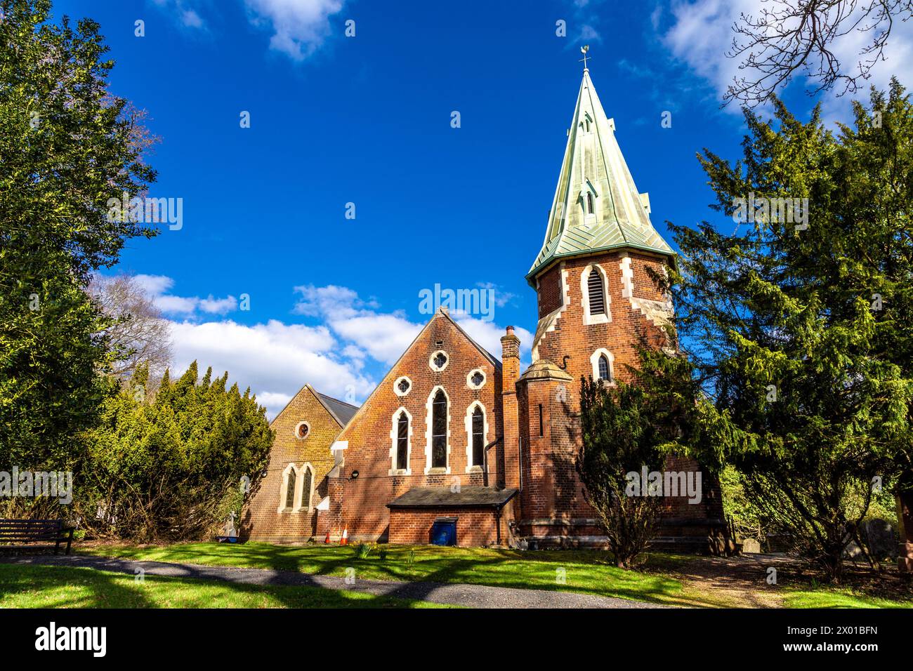 Extérieur de l'église paroissiale de Sainte Marie la Vierge Theydon bois, Essex, Angleterre Banque D'Images