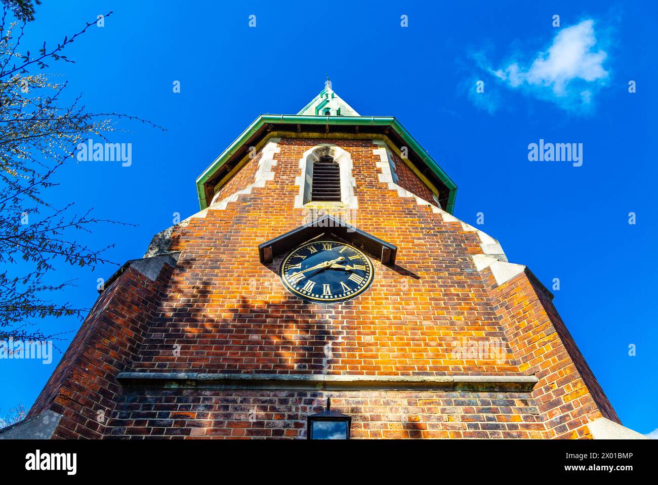 Extérieur de l'église paroissiale de Sainte Marie la Vierge Theydon bois, Essex, Angleterre Banque D'Images