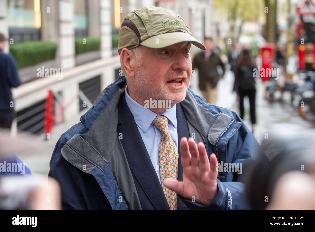 Londres, Angleterre, Royaume-Uni. 9 avril 2024. Ancien sous-maître de poste et fondateur de Justice for Subpostmasters Alliance ALAN BATES est vu arriver à Aldwych House avant de témoigner à Post Office - Horizon IT Inquiry, (crédit image : © Tayfun Salci/ZUMA Press Wire) USAGE ÉDITORIAL SEULEMENT! Non destiné à UN USAGE commercial ! Banque D'Images