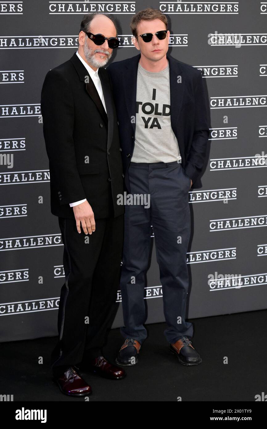 Le réalisateur Luca Guadagnino et le stilist Jonathan Anderson assistent à la première du film 'Challengers' au Cinema Barberini à Rome (Italie), le 8 avril 2024. Banque D'Images