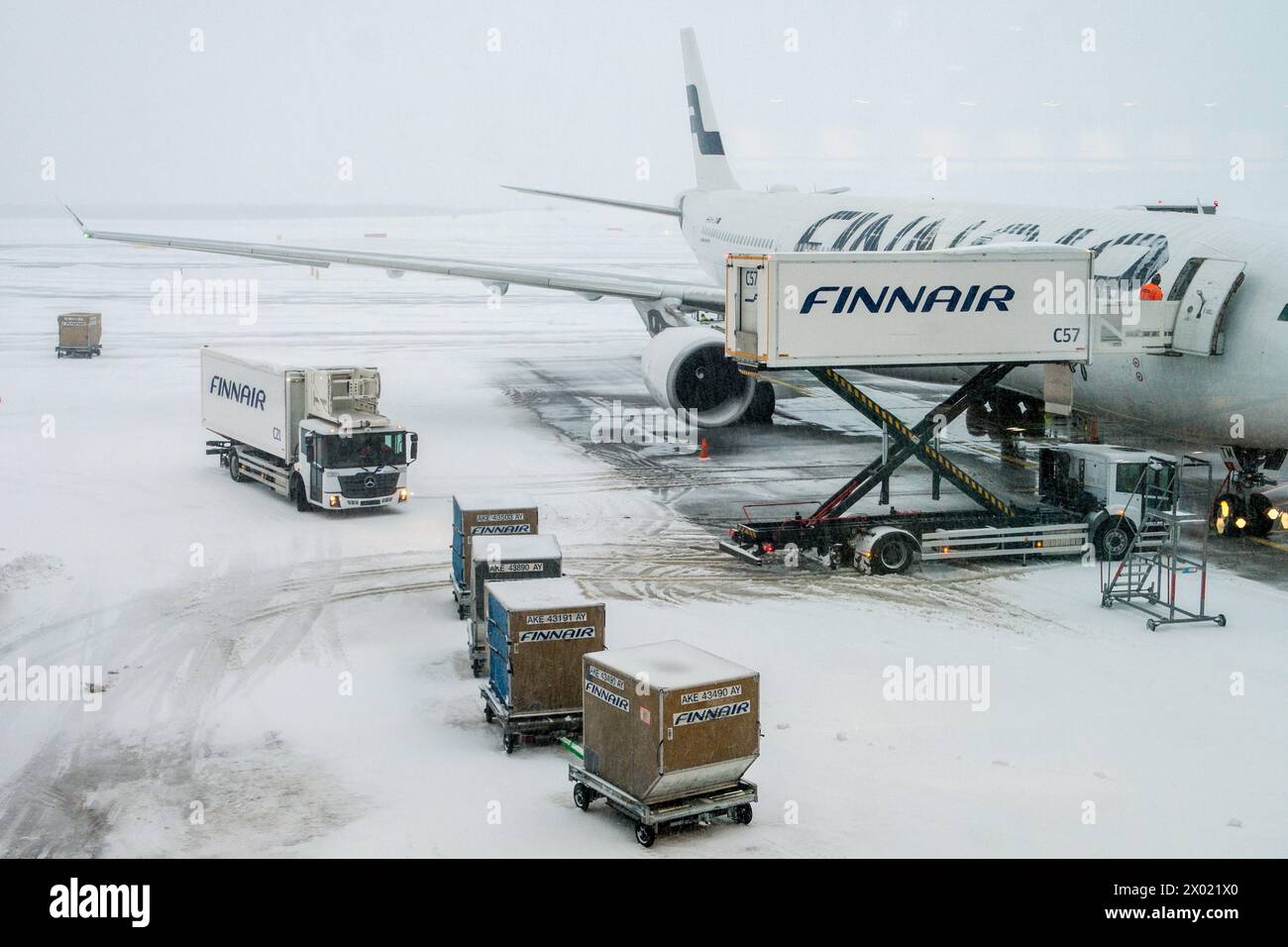 Conditions enneigées à l'aéroport d'Helsinki en Finlande Banque D'Images