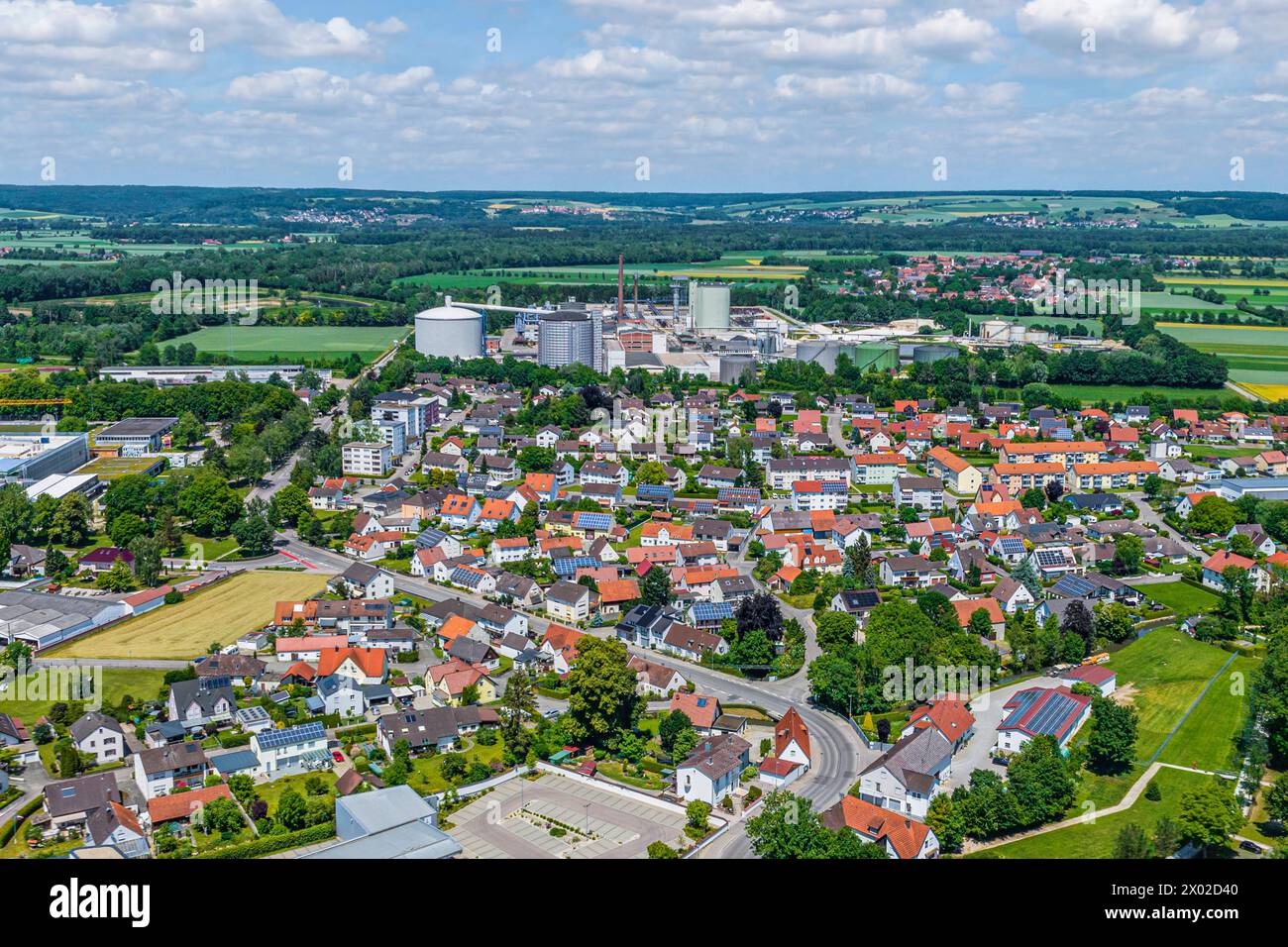 Die Stadt Rain am Lech im nordschwäbischen Kreis Donau-Ries im Luftbild Ausblick auf Rain am Lech nahe der Mündung des Lech in die Dona Rain am Lech B Banque D'Images