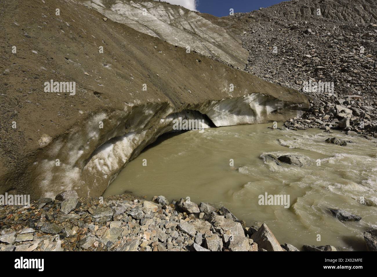 Fonte du glacier au-dessus d'Ushguli, Svaneti, Caucase, Géorgie, Asie centrale, Asie Banque D'Images