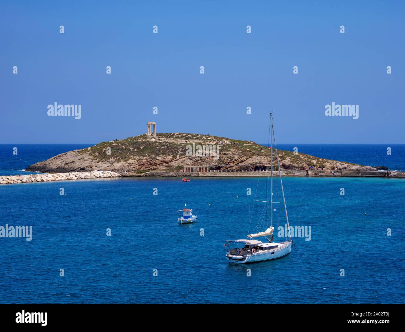 Vue vers le Temple d'Apollon, Chora, la ville de Naxos, l'île de Naxos, les Cyclades, îles grecques, Grèce, Europe Banque D'Images