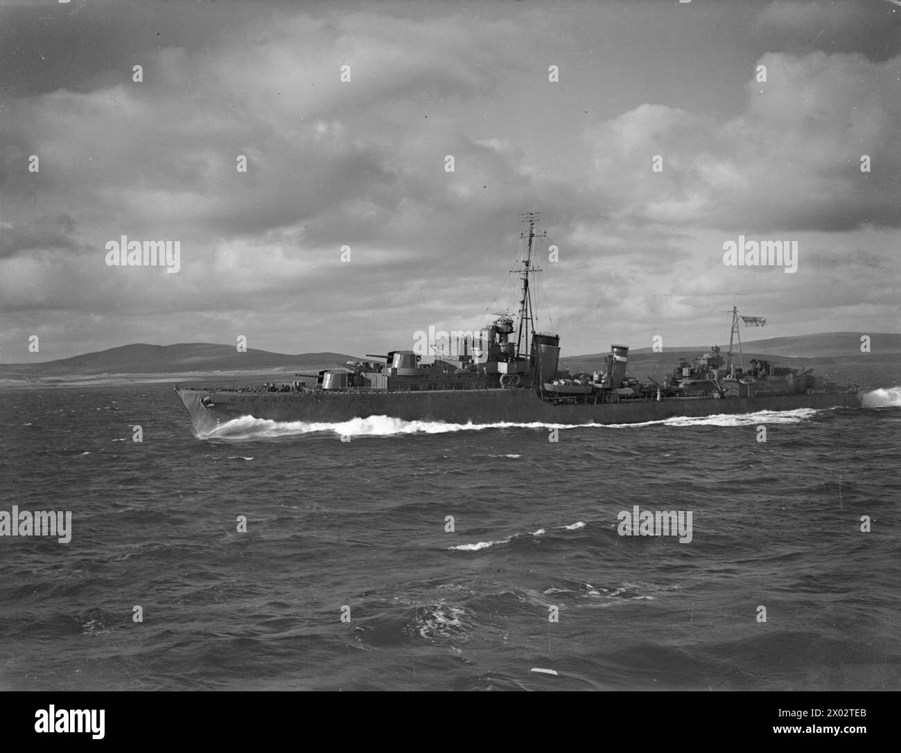 NAVIRES HM VUS DU HMS ASHANTI. MARS 1942, À BORD DU DESTROYER DE CLASSE TRIBALE EN MER. - HMS SOMALI, destroyer de classe tribal britannique HMS Somali Banque D'Images