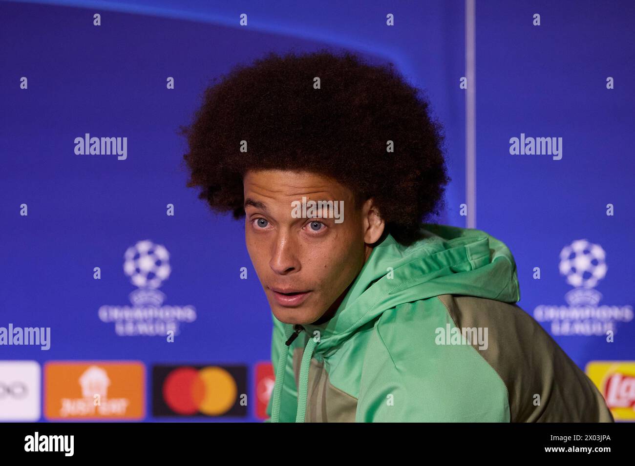 Madrid, Espagne. 09th Apr, 2024. Axel Witsel de l'Atletico de Madrid assiste à une conférence de presse à la veille du match de première manche de l'UEFA Champions League 2023/2024 entre l'Atletico de Madrid et le Borussia Dortmund au stade Civitas Metropolitano. Crédit : SOPA images Limited/Alamy Live News Banque D'Images