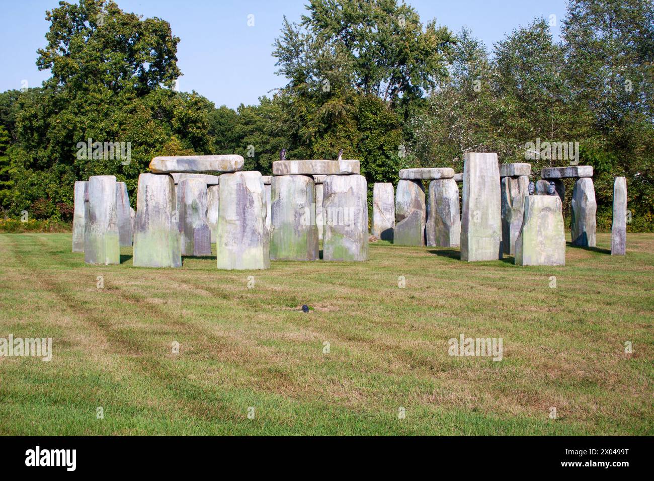 Front Lawn Stonehenge à Nunica, Michigan Banque D'Images