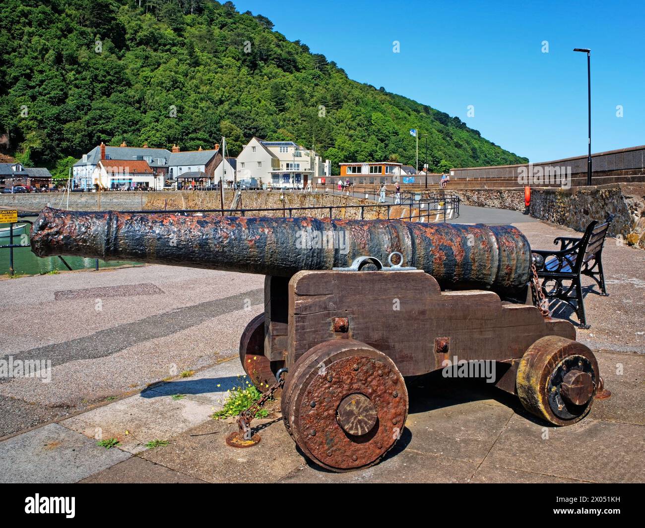 Royaume-Uni, Somerset, port de Minehead, Old Cannon. Banque D'Images
