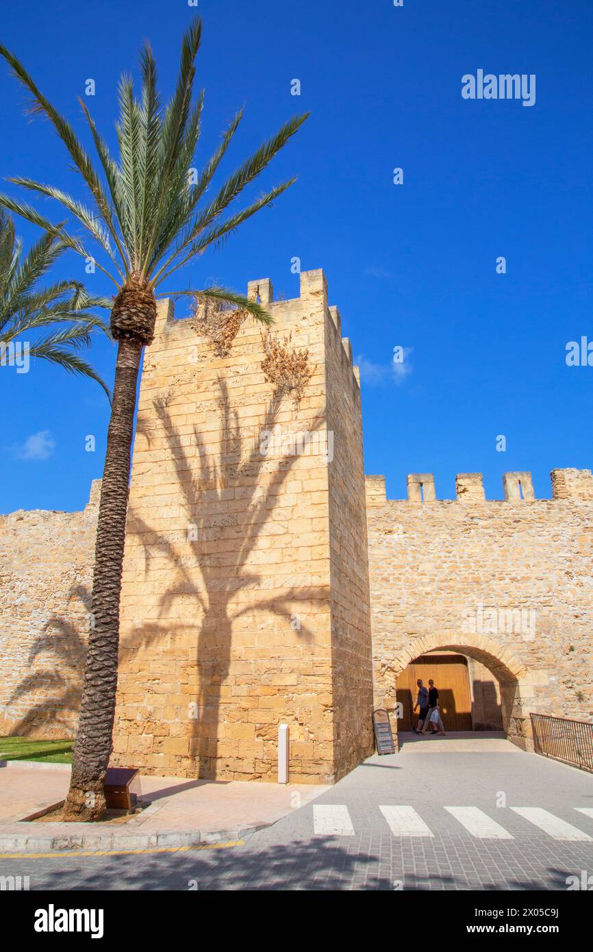 L'enceinte médiévale d'Alcudia, Alcudia, Majorque, Iles Baléares, Espagne, Europe Banque D'Images