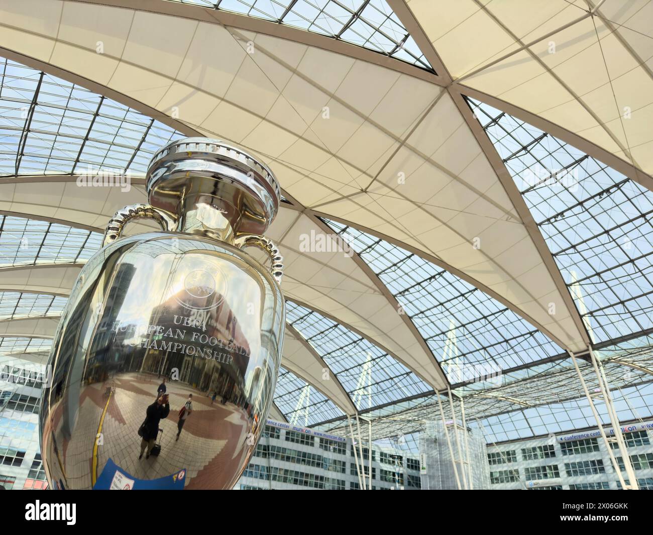 Trophée des Championnats d'Europe de football de l'UEFA à l'aéroport Franz-Joseph-Strauss le 23 mars 2024 à Munich, Hallbergmoos, Allemagne. Photographe : ddp images / STAR-images Banque D'Images