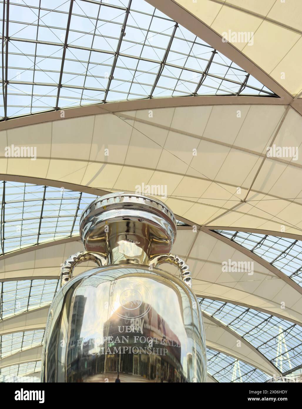 Trophée des Championnats d'Europe de football de l'UEFA à l'aéroport Franz-Joseph-Strauss le 23 mars 2024 à Munich, Hallbergmoos, Allemagne. Banque D'Images
