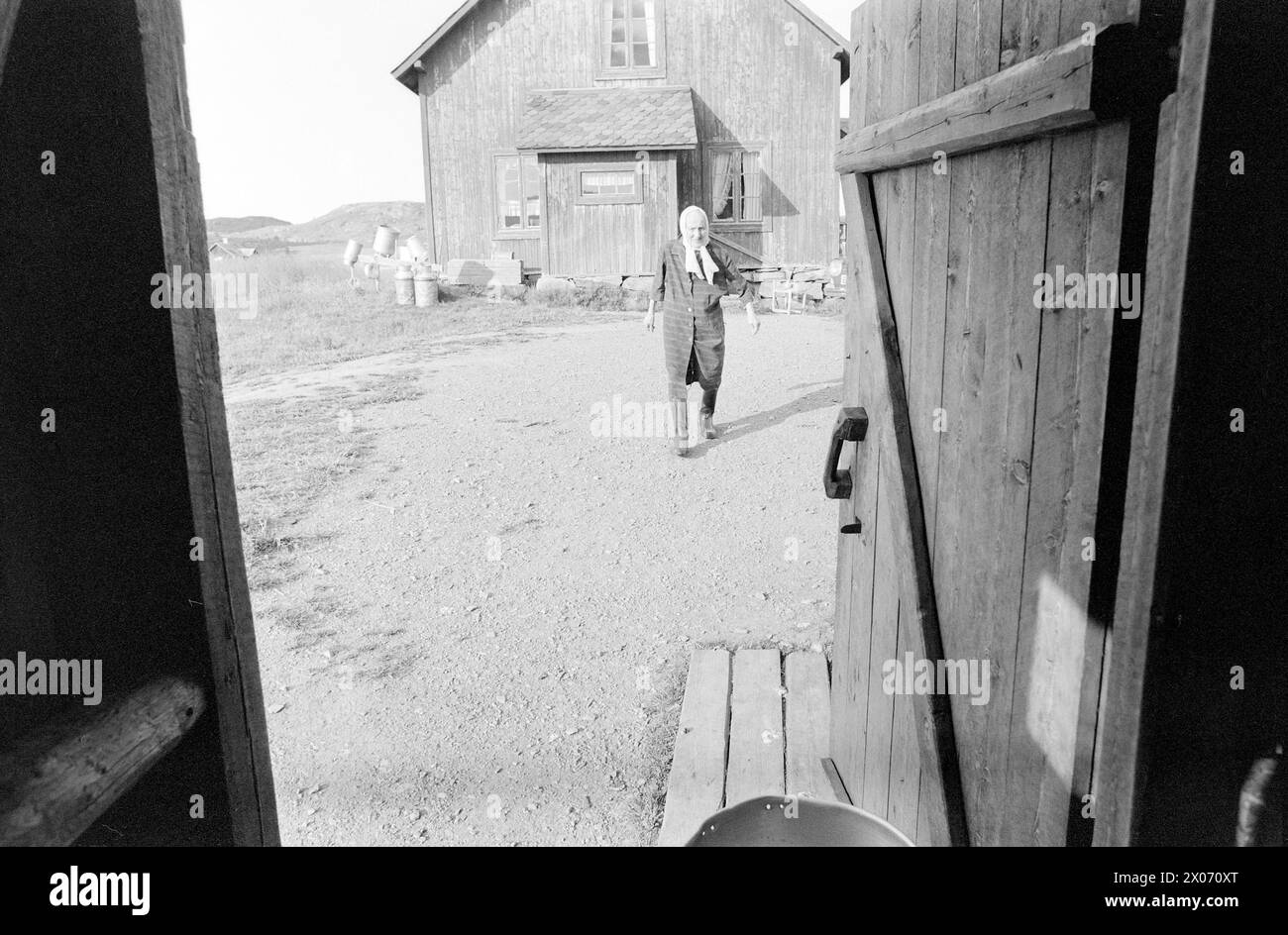 Current 32 - 1 - 1973 : en pleine propriété depuis 75 ansSuivant qu'elle avait 11 ans, Kari Bergli a été propriétaire d'une ferme à Valdresfjellet. Elle a lutté dur. Maintenant, elle a 86 ans, mais pas beaucoup pesée par l'âge - et elle peut encore être trouvée à Setra. Photo : Ivar Aaserud / Aktuell / NTB ***PHOTO NON TRAITÉE*** Banque D'Images
