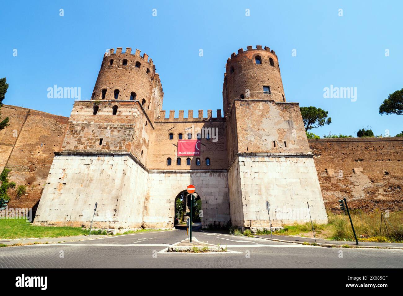 Porta San Sebastiano est une porte dans le mur Aurelian de Rome - Rome, Italie Banque D'Images