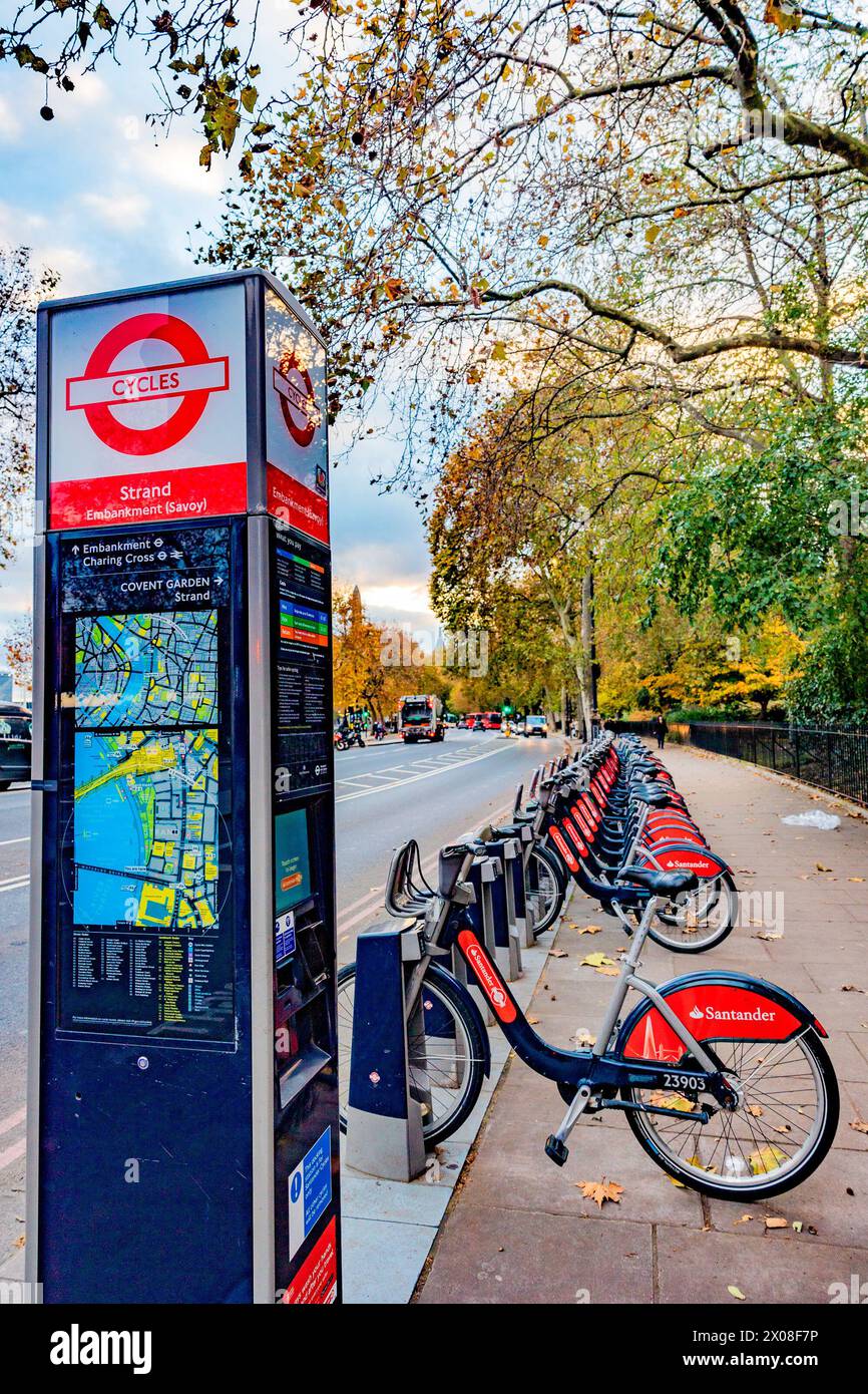 Vélo à louer garé dans les rues de Londres, Royaume-Uni Banque D'Images
