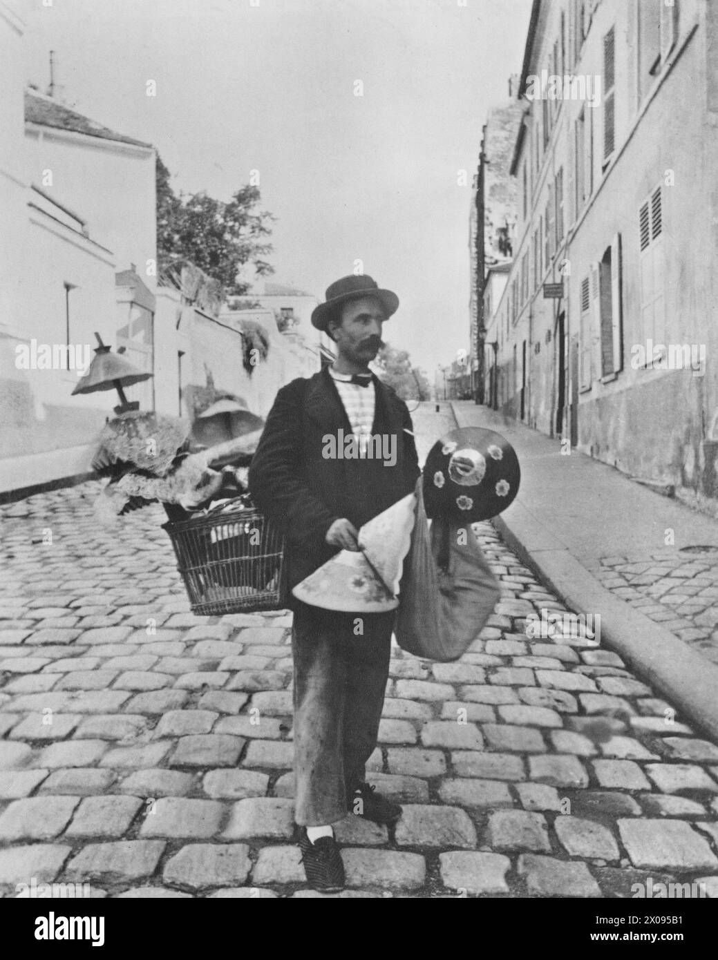 Eugène Atget - marchand d'abat-jour - 1898 Banque D'Images