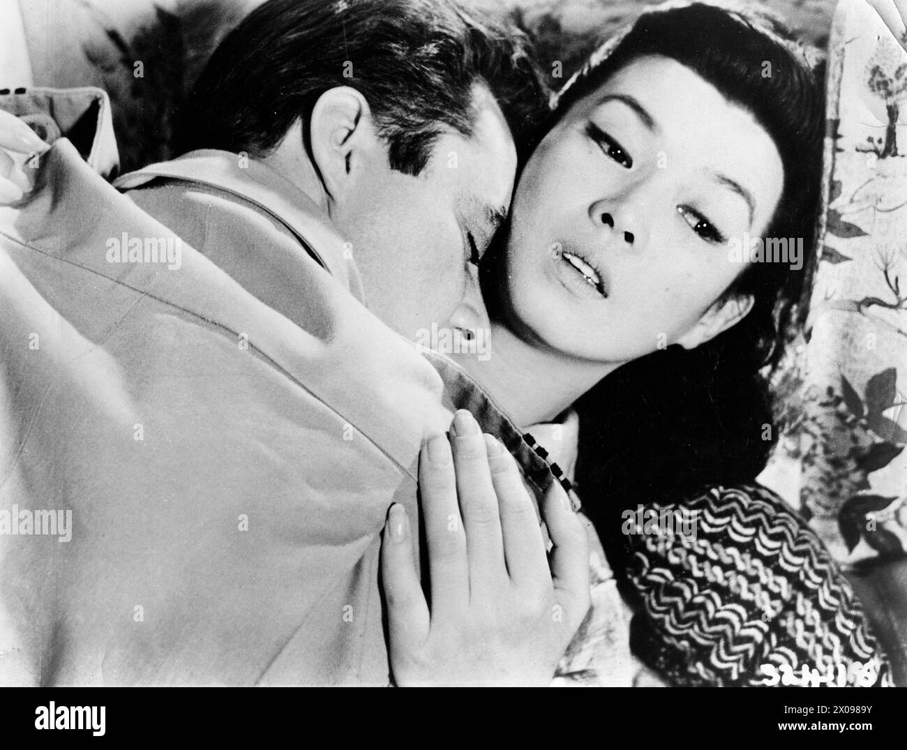 Yoko tani Banque d'images noir et blanc - Alamy