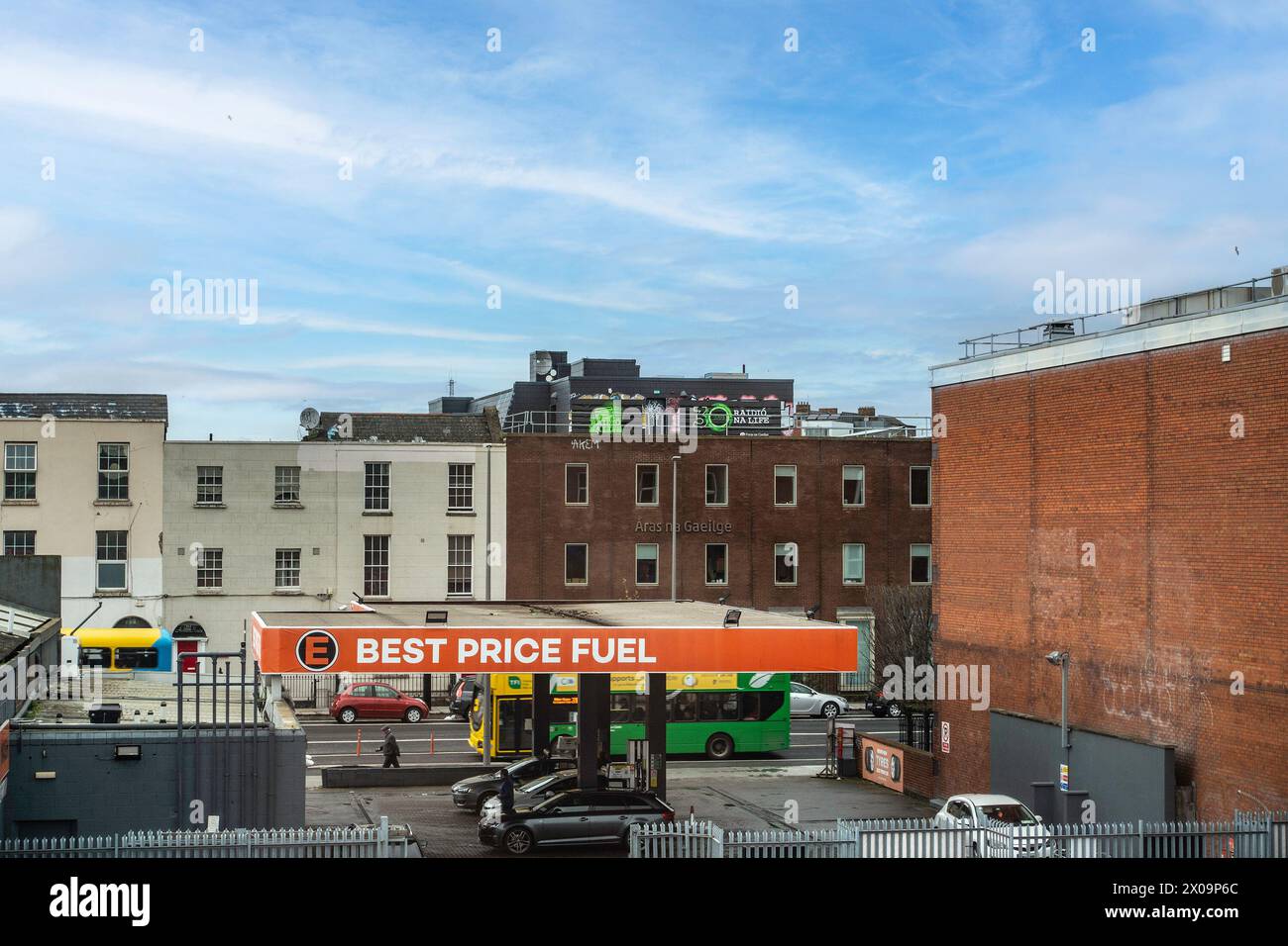 E meilleur prix carburant, Amiens Street, Dublin, Irlande. Banque D'Images