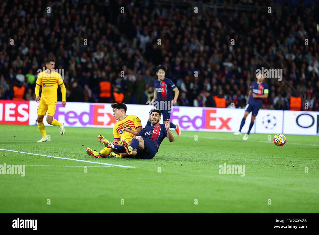 Paris, France. 10 avril 2024. © SPORTPIXPRESS/MAXPPP - PARIS 10/04/2024 UEFA CHAMPIONS LEAGUE 1/4 FINALE MATCH ALLER PARIS SAINT GERMAIN-BARCELONE ASENSIO (MARCO) --- 04/10/2024 ; PARIS ; FRANCE/ PARIS UEFA CHAMPIONS LEAGUE : PARIS SG VS FC BARCELONA CRÉDIT : MAXPPP/ALAMY LIVE NEWS Banque D'Images