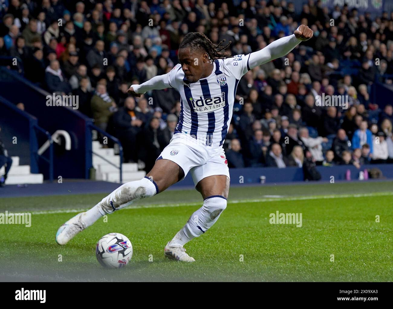 Brandon Thomas-Asante de West Bromwich Albion lors du Sky Bet Championship match aux Hawthorns, West Bromwich. Date de la photo : mercredi 10 avril 2024. Banque D'Images