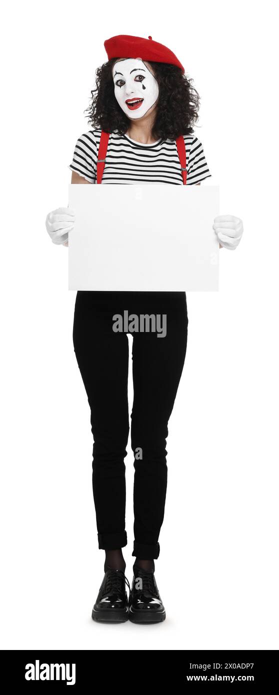 Mime drôle avec signe blanc posant sur fond blanc Banque D'Images