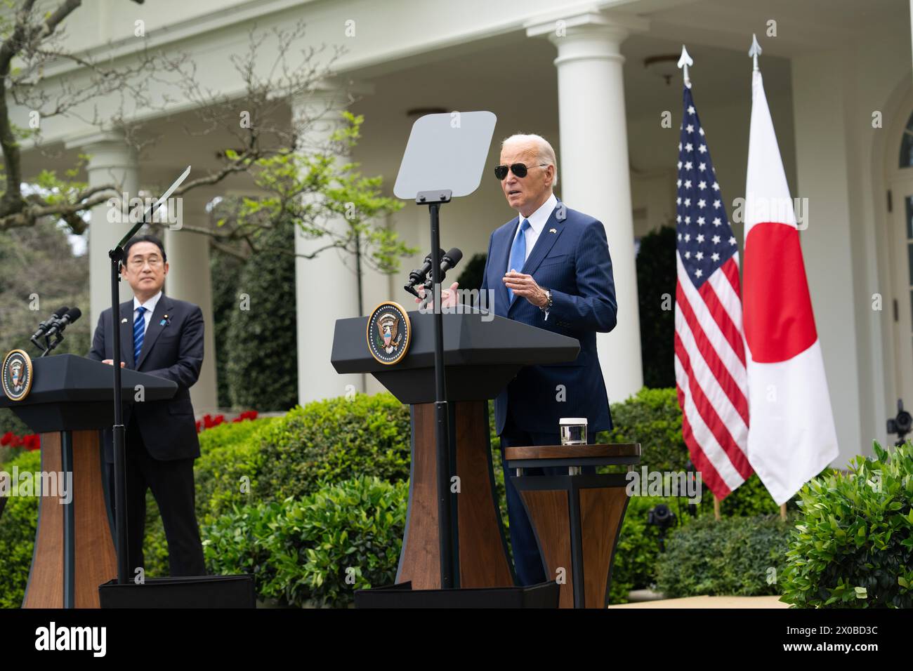 (240411) -- WASHINGTON, D.C., 11 avril 2024 (Xinhua) -- le président américain Joe Biden (R) et le premier ministre japonais Fumio Kishida tiennent une conférence de presse conjointe à la Maison Blanche à Washington, DC, États-Unis, le 10 avril 2024. (Xinhua/Liu Jie) crédit : Liu Jie/Xinhua/Alamy Live News Banque D'Images