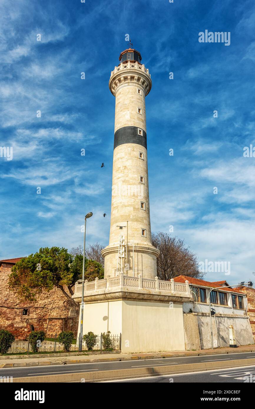 Vue du phare dans le quartier de Fatih à Istanbul, Turquie. Banque D'Images