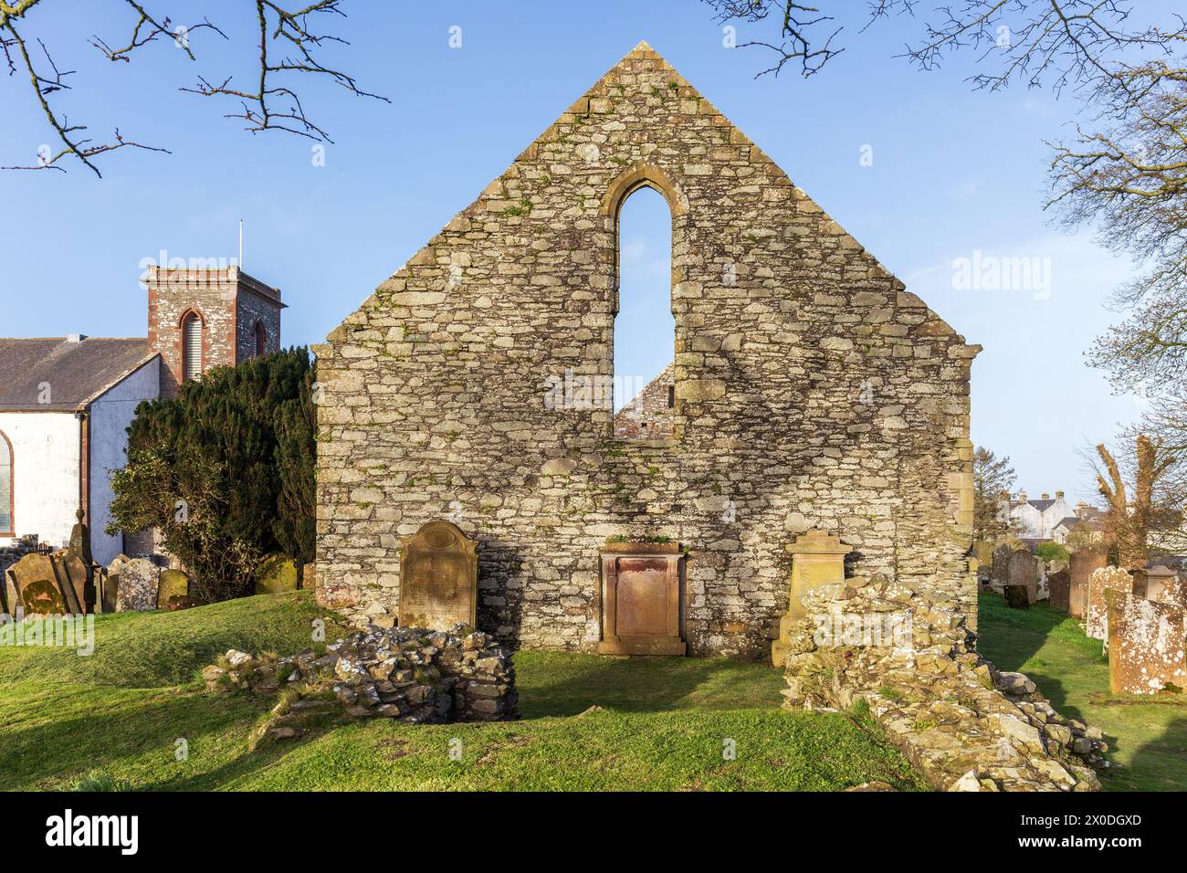 West End of Whithorn Priory, Whithorn, Dumfries et Galloway, Écosse. Le prieuré a été fondé vers le milieu du XIIe siècle par Fergus, le Lor Banque D'Images
