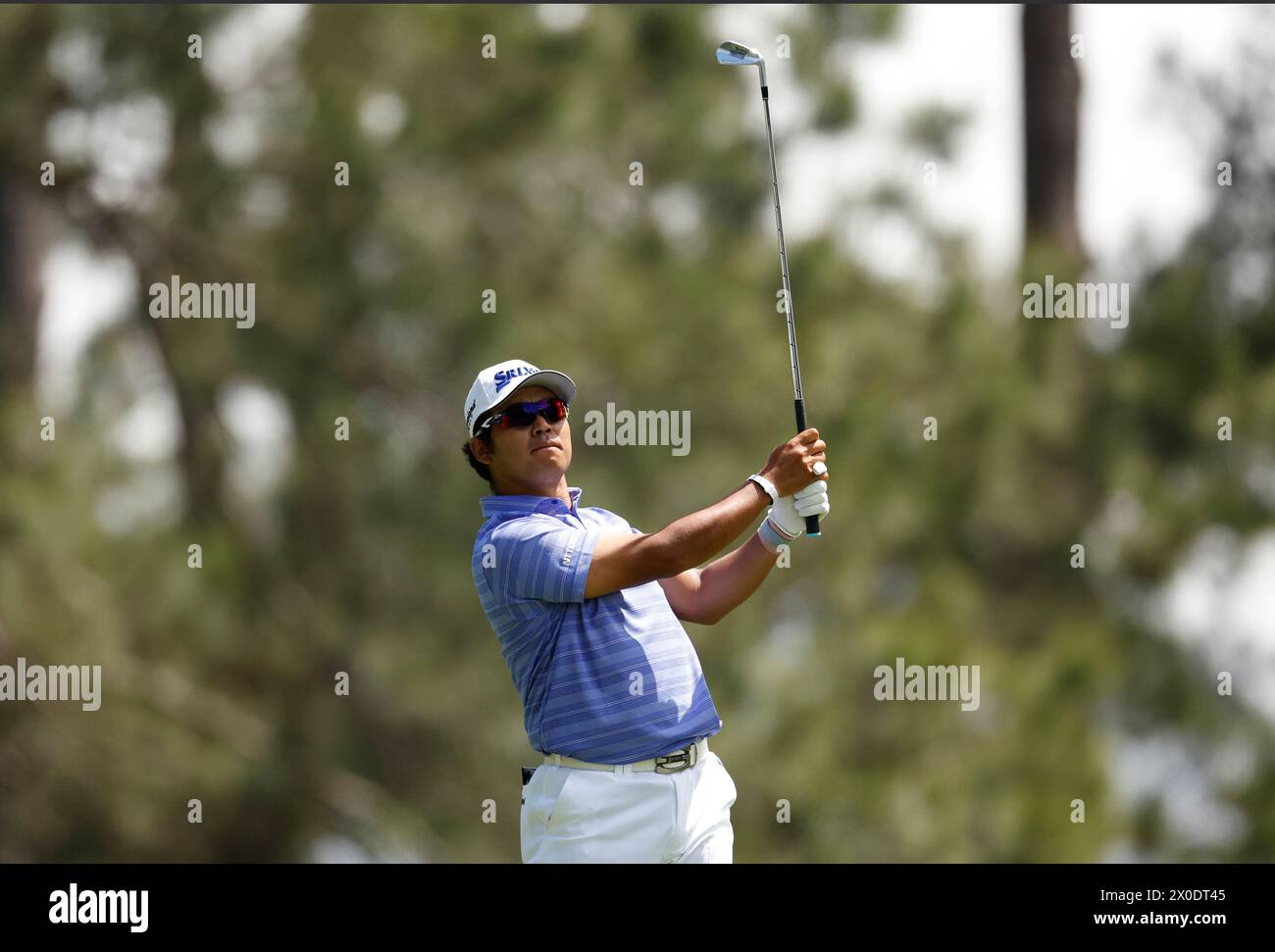 Augusta, États-Unis. 11 avril 2024. Le Japonais Hideki Matsuyama fait son essai sur le quatrième trou lors de la première manche du tournoi des maîtres à Augusta National Golf Club à Augusta, Géorgie, le jeudi 11 avril 2024. Photo de John Angelillo/UPI crédit : UPI/Alamy Live News Banque D'Images