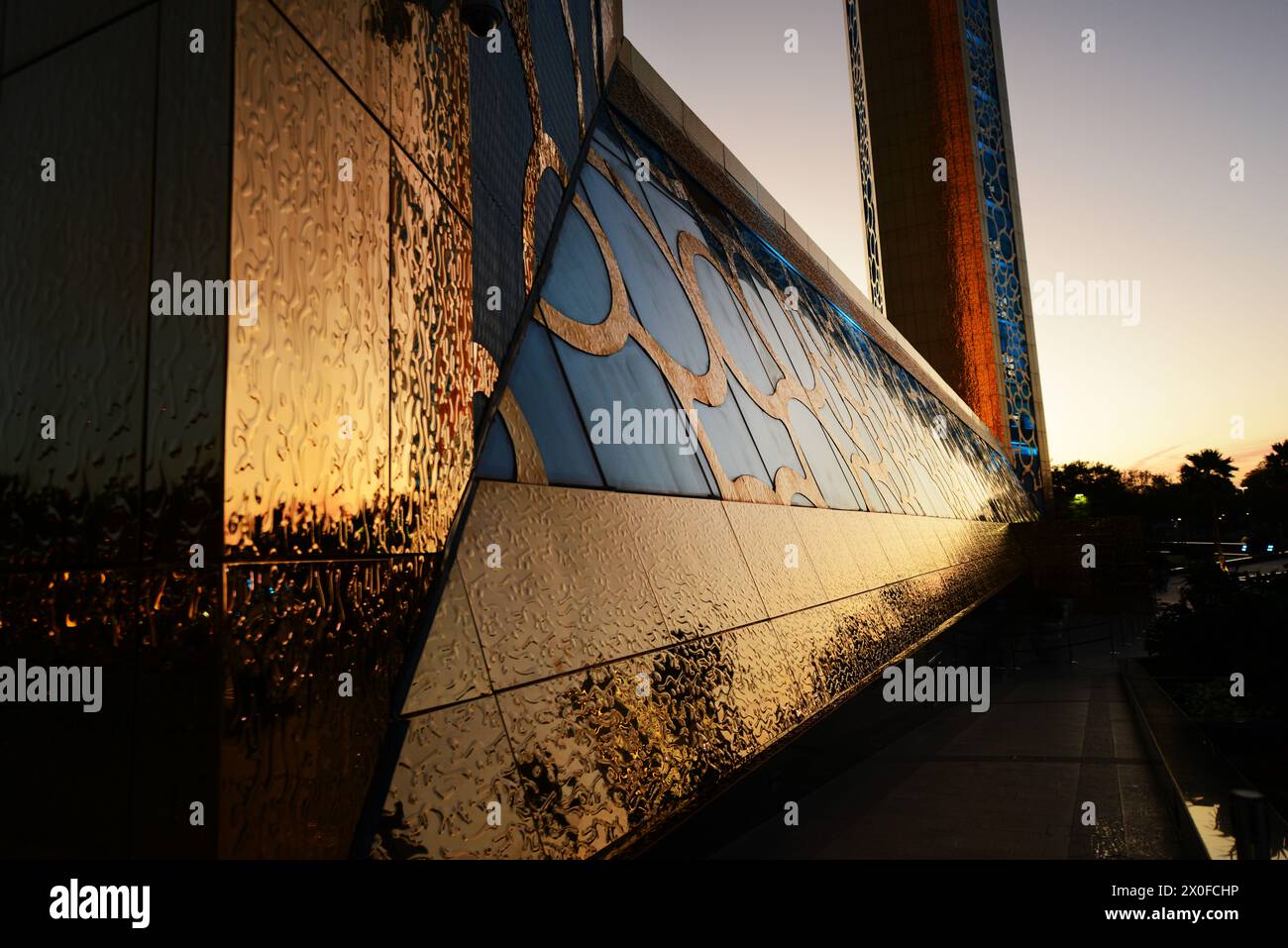 L'emblématique bâtiment Dubai Frame à Dubaï, Émirats arabes Unis. Banque D'Images