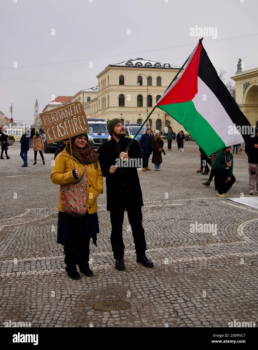 Munich, le 13 janvier 2024. Démo pro-Palestine où des centaines de personnes ont participé avec le slogan « cessez-le-feu maintenant » à Gaza Stripe. Banque D'Images