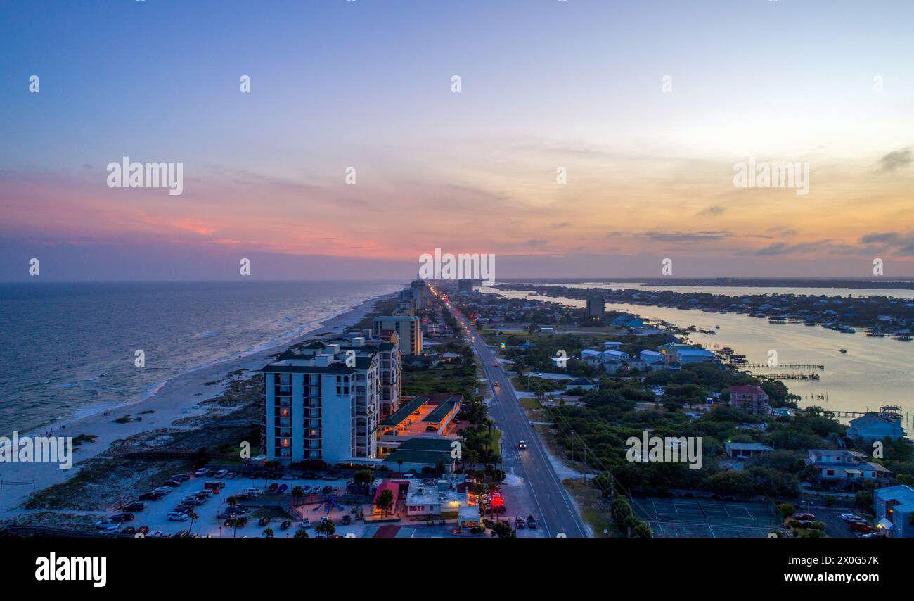 Vue aérienne de Perdido Key, Floride au coucher du soleil Banque D'Images