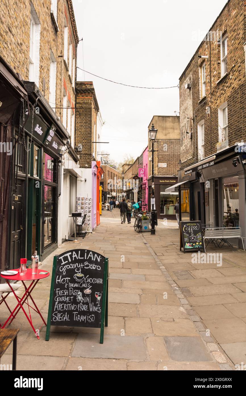 Camden passage Shops and Breakfast Club, Camden passage, Islington, Londres, N1, Angleterre, Royaume-Uni Banque D'Images