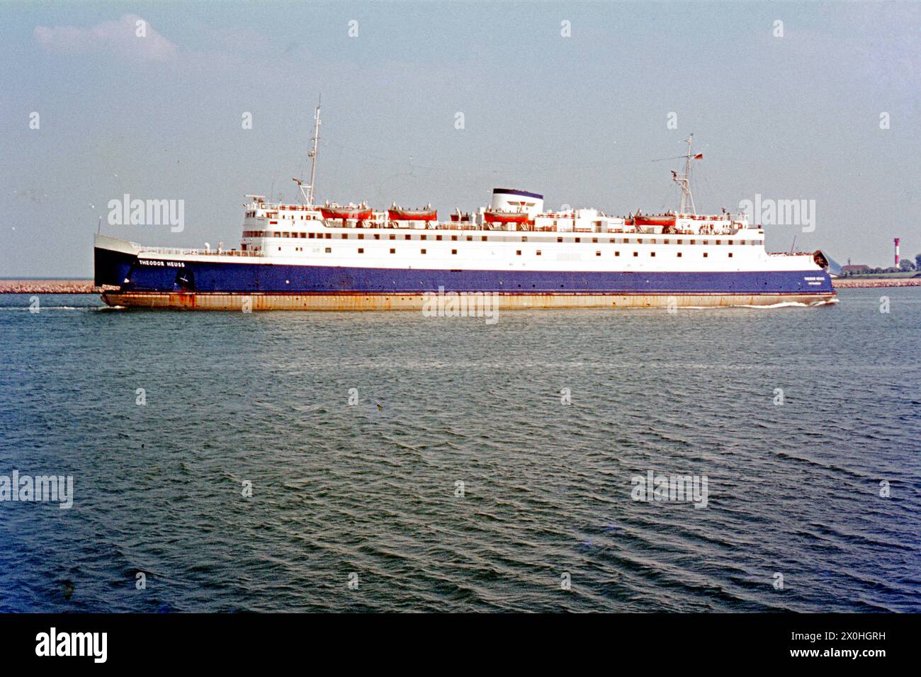 Le ferry maritime Theodor Heuss en 1972 dans la mer Baltique à Laboe. Banque D'Images