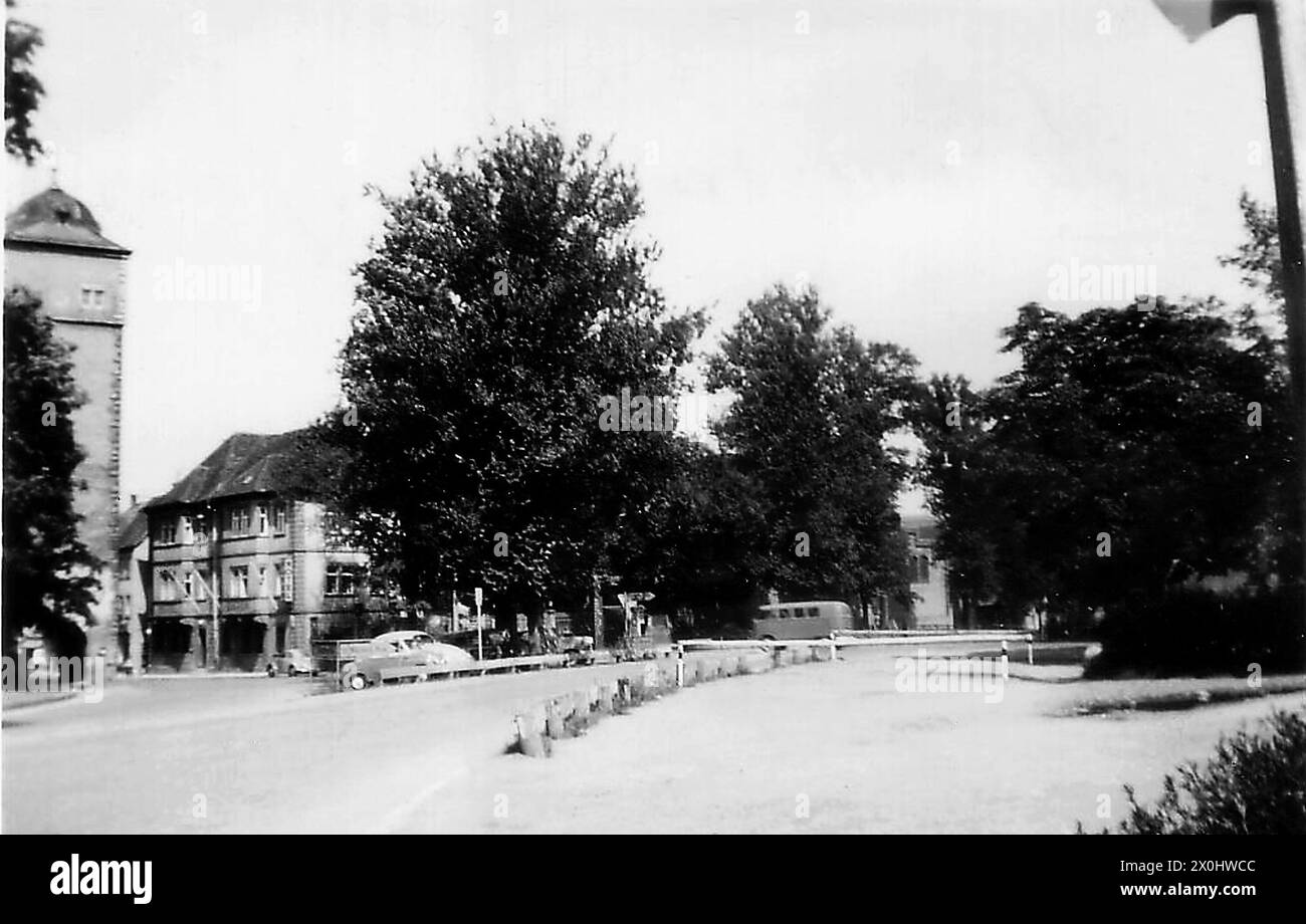 Portail supérieur, ancienne route avant la construction du passage inférieur [traduction automatique] Banque D'Images