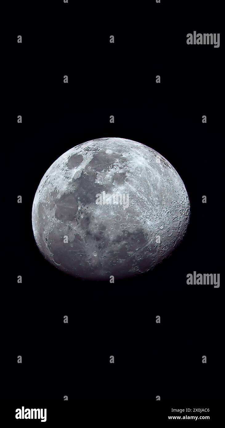 La Lune (gibbous à la cire) Banque D'Images