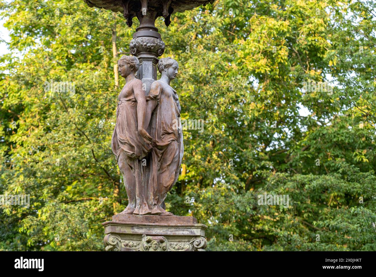 Sculptures de la fontaine les trois Gräces dans le parc Saint-Pierre à Calais Banque D'Images