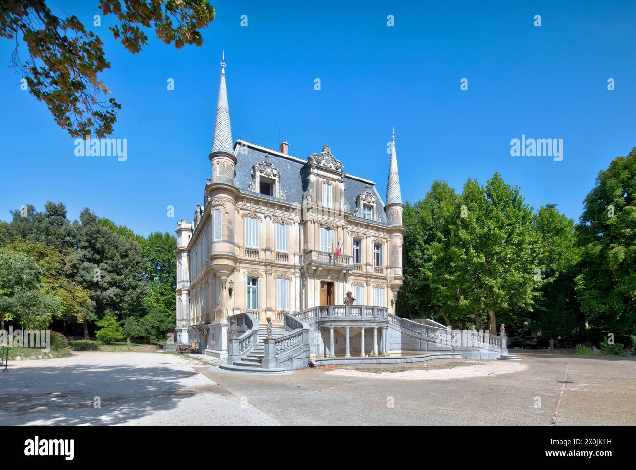 Chäteau Val Seille, parc, façade de maison, architecture, visite de ville, Courthezon, Vaucluse, Provence-Alpes-Côte d'Azur, France, Europe, Banque D'Images