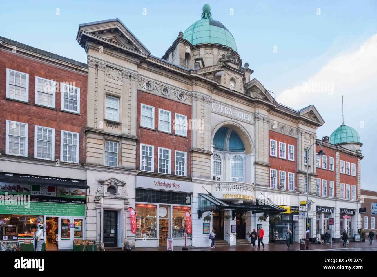 Angleterre, Kent, Tunbridge Wells, The Old Opera House Wetherspoon Pub and Restaurant Banque D'Images