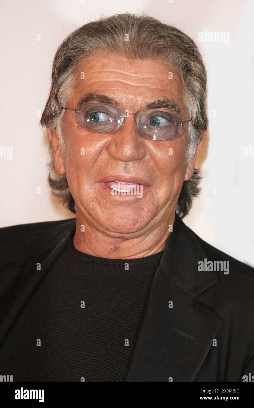 **FICHIER PHOTO** Roberto Cavalli est décédé. ROBERTO CAVALLI 2006 photo de John Barrett/PHOTOlink/MediaPunch Banque D'Images