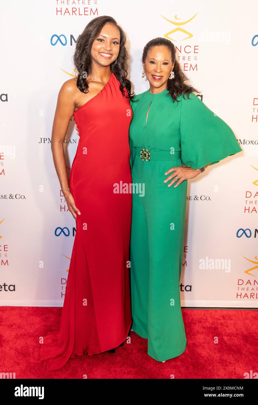 New York, États-Unis. 12 avril 2024. Gabrielle Coleman et Bonita Stewart assistent au Gala annuel de la vision du Dance Theater of Harlem en l'honneur de Misty Copeland au City Center de New York le 12 avril 2024. (Photo de Lev Radin/Sipa USA) crédit : Sipa USA/Alamy Live News Banque D'Images