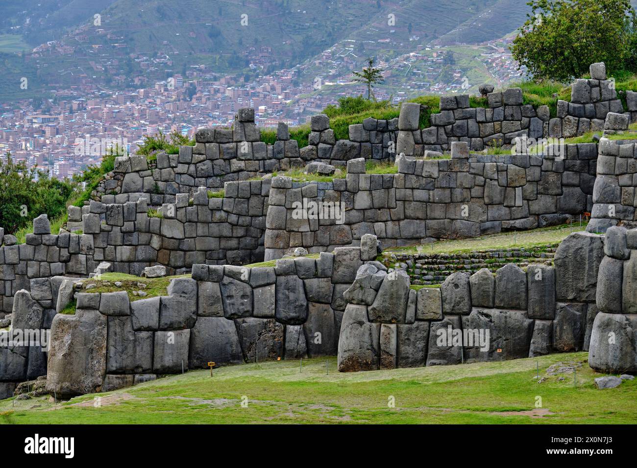 Pérou, province de Cuzco, Cuzco, classé au patrimoine mondial de l'UNESCO, Sacsayhuaman, la forteresse Inca construite au XVe siècle par Pachacutec, le 6 Banque D'Images