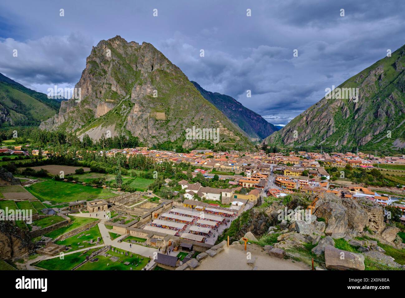 Pérou, province de Cuzco, la vallée sacrée des Incas, ville d'Ollantaytambo, Banque D'Images
