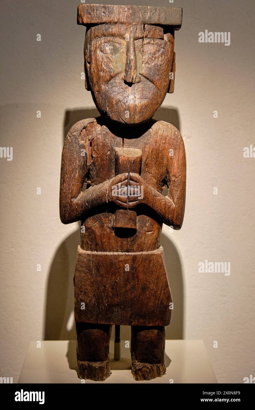 Pérou, province de Cuzco, Cuzco, classé au patrimoine mondial de l'UNESCO, musée d'art précolombien, sculpture en bois Chimu Banque D'Images