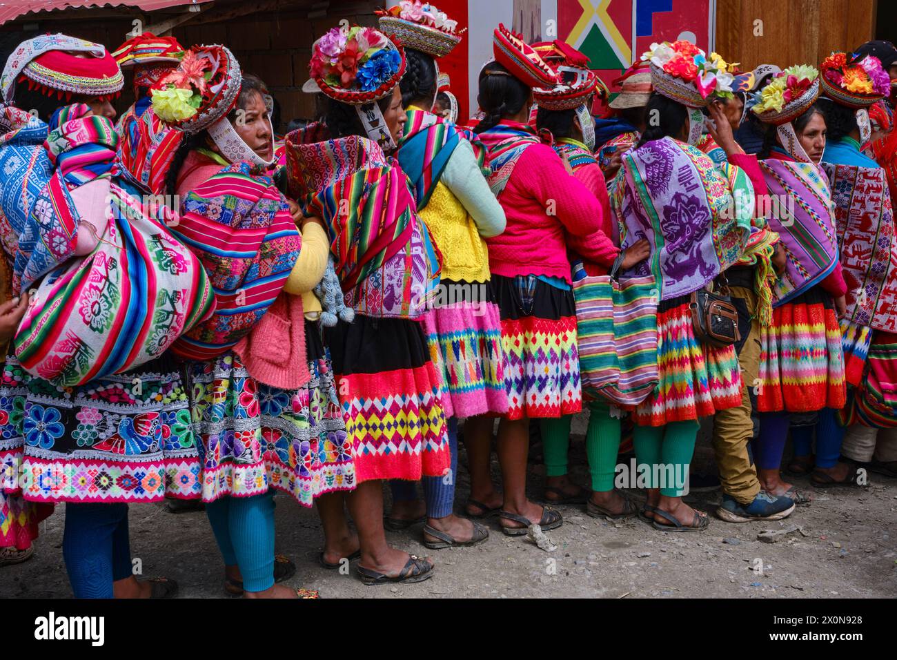 Pérou, province de Cuzco, Vallée sacrée des Incas, communauté des Andes, journée de rencontre au village de Patacancha Banque D'Images